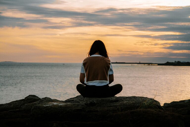 Mindful Breaks You Can Take in Five Minutes